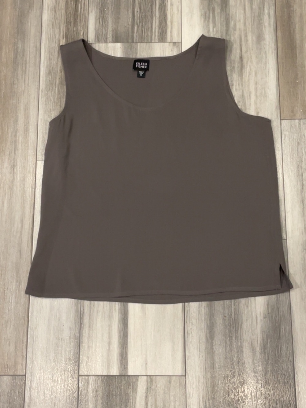 Eileen Fisher 97% Silk Taupe Sleeveless Tank Top Size Medium Minimalist